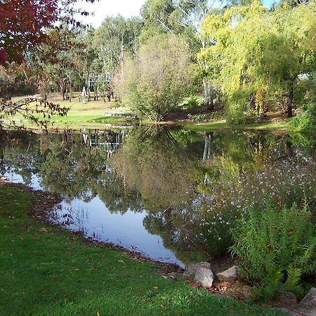 ستانثورب Granite Gardens Cottages & Lake Retreat المظهر الخارجي الصورة