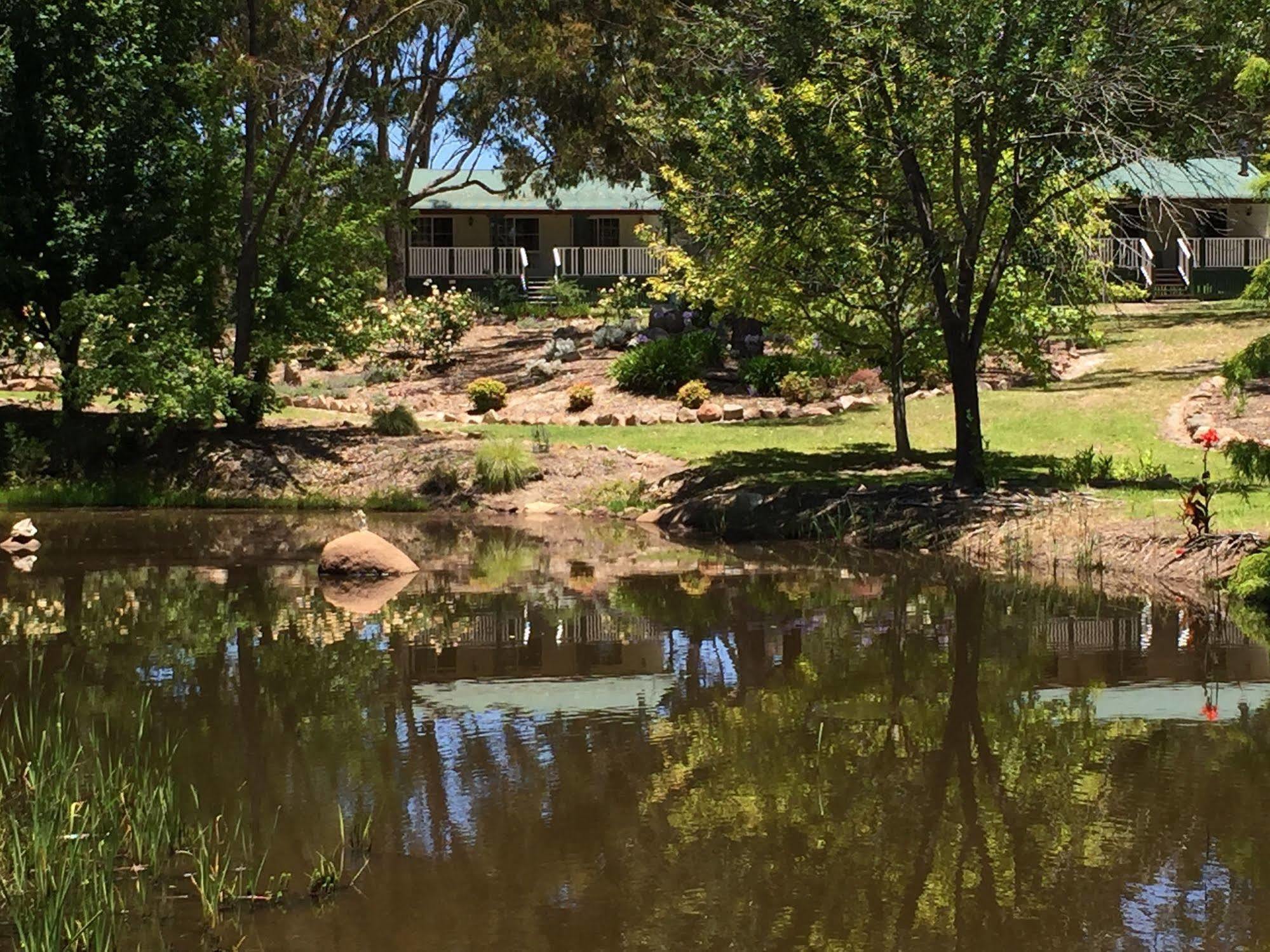 ستانثورب Granite Gardens Cottages & Lake Retreat المظهر الخارجي الصورة
